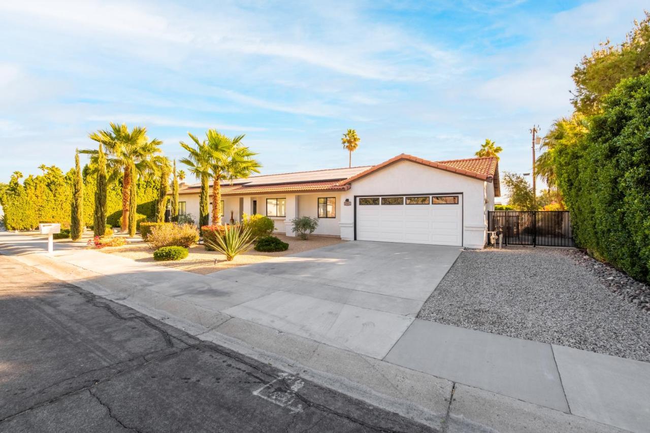 Beautiful Palm Springs Home Large Private Yard Dış mekan fotoğraf